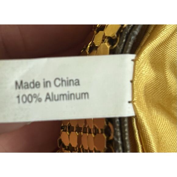 Gold Mesh Chainmail Coin Purse Miniature Handbag with Long Chain NWOT - Picture 5 of 7